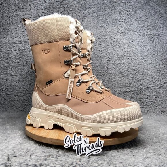 UGG Adirondack Meridian Hiking Boots Size 7.5 Women Sand 1169050 - Picture 2 of 7